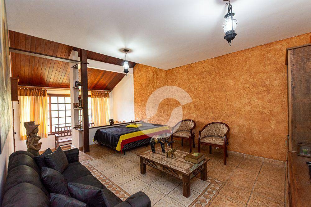  - Casa com 3 dormitórios à venda, 277 m² por R$ 795.000,00 - Mata Paca - Niterói/RJ