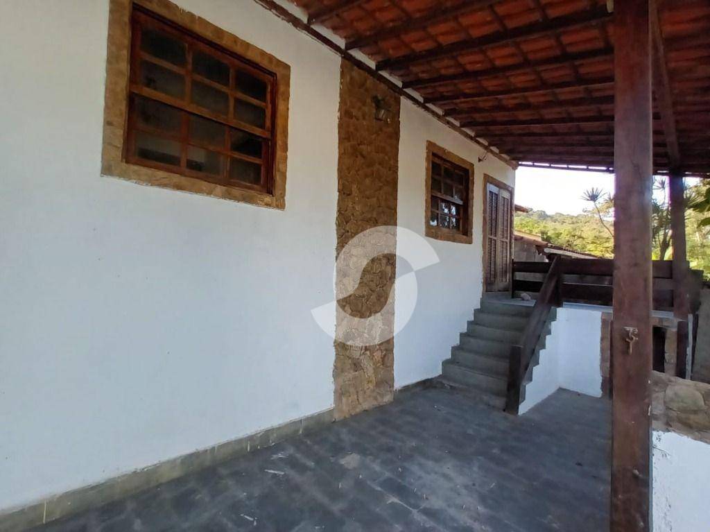 Casa à venda com 3 quartos, 229m² - Maravista,Niterói