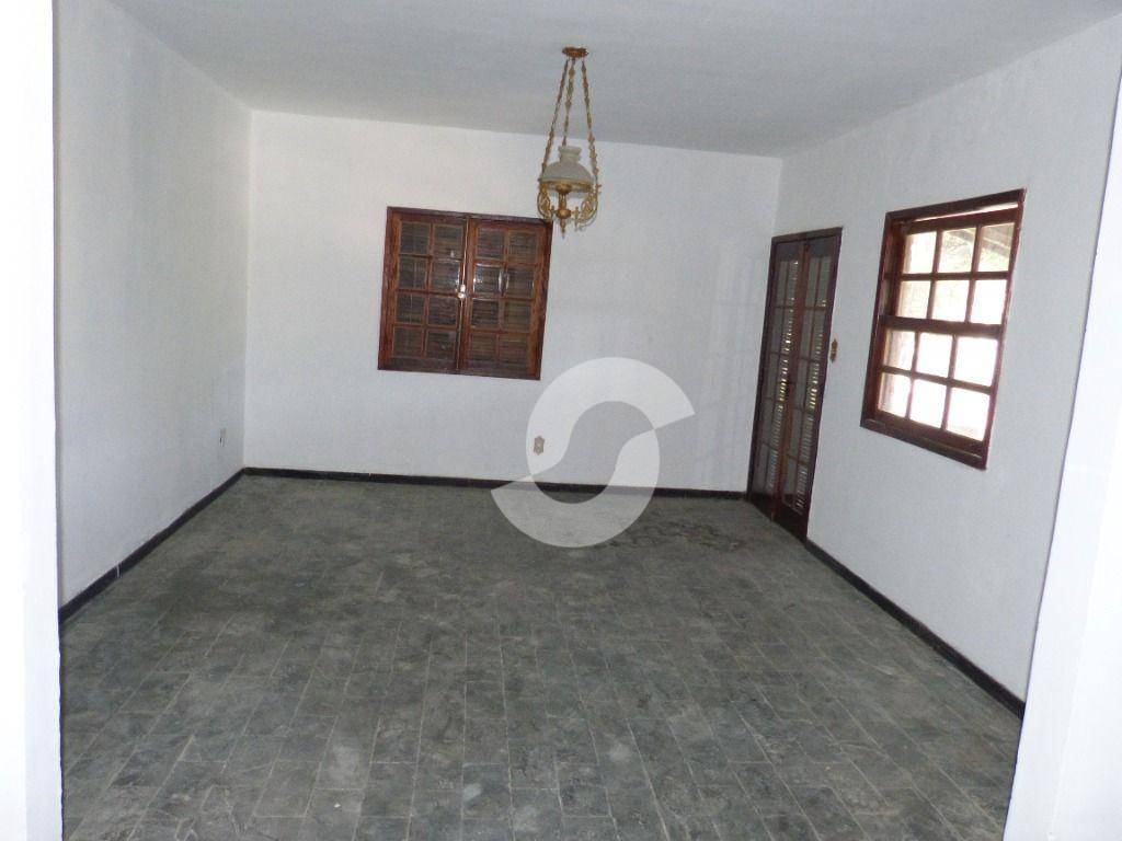  - Casa com 3 dormitórios à venda, 229 m² por R$ 390.000,00 - Maravista - Niterói/RJ