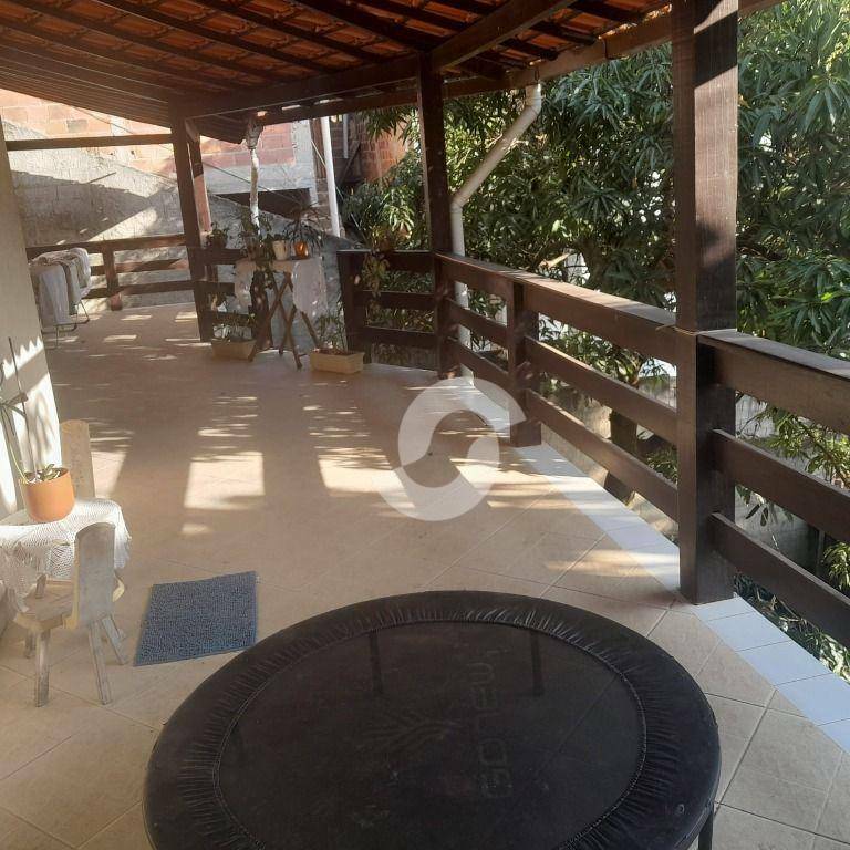 Casa à venda com 4 quartos, 360m² - Engenho do Mato,Niterói