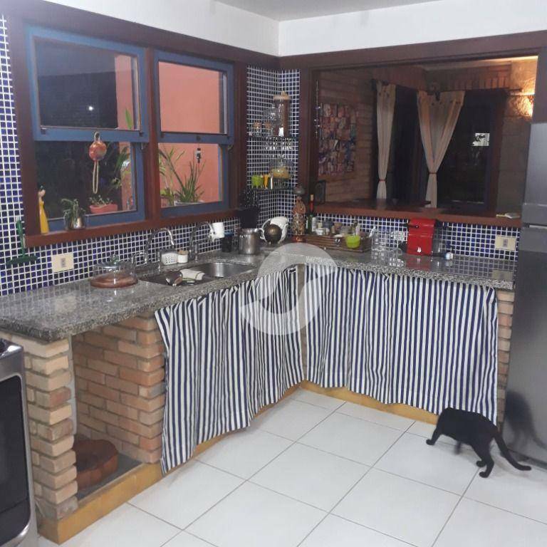  - Casa à venda, 270 m² por R$ 790.000,00 - Várzea das Moças - Niterói/RJ