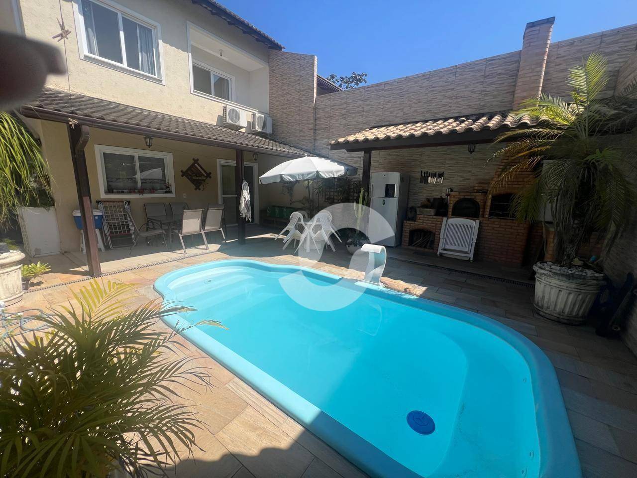 Casa à venda com 4 quartos, 280m² - Piratininga,Niterói