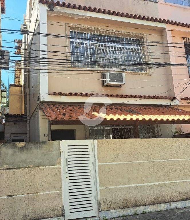 Casa à venda com 3 quartos, 200m² - Santa Rosa,Niterói
