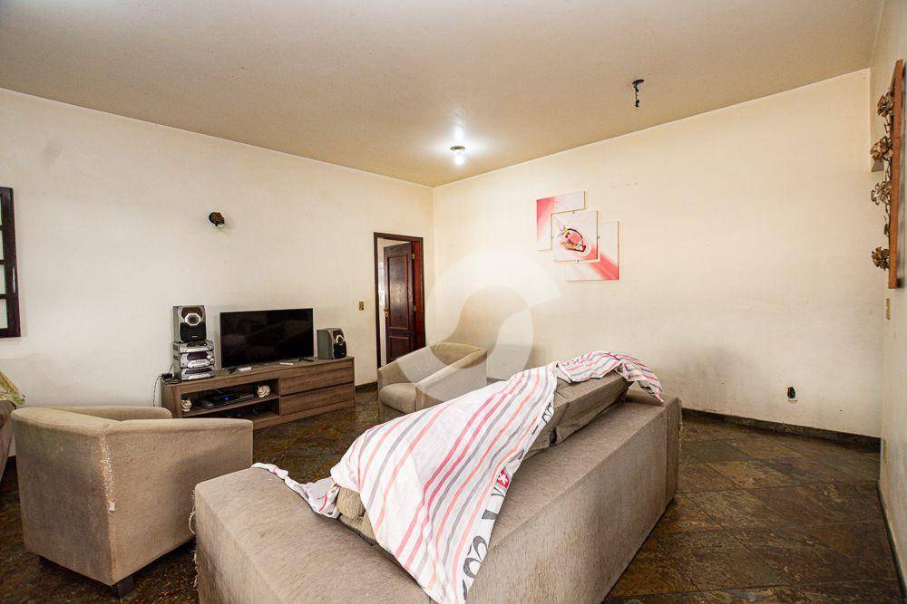  - Casa com 4 dormitórios à venda, 400 m² por R$ 2.300.000,00 - Camboinhas - Niterói/RJ