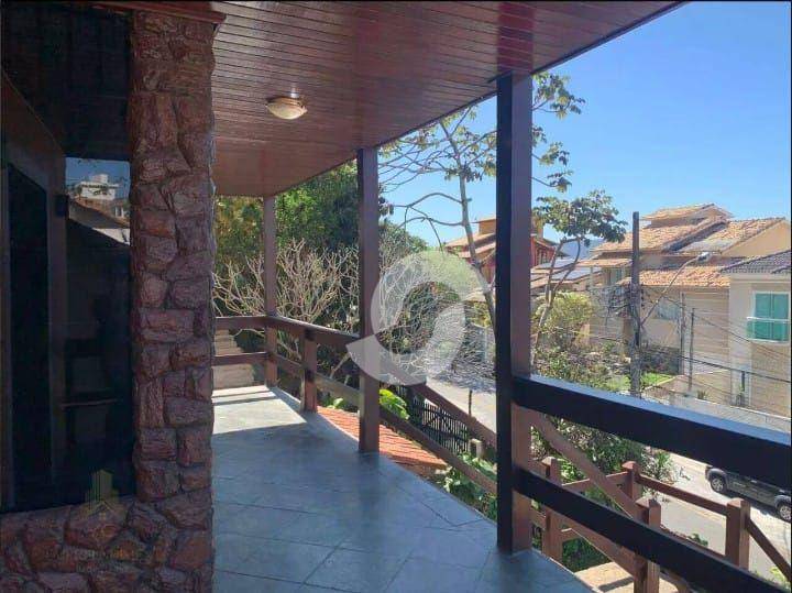 Casa à venda com 4 quartos, 380m² - Camboinhas,Niterói