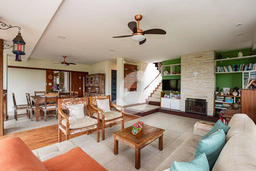 Casa à venda com 6 quartos, 402m² - Vila Progresso,Niterói