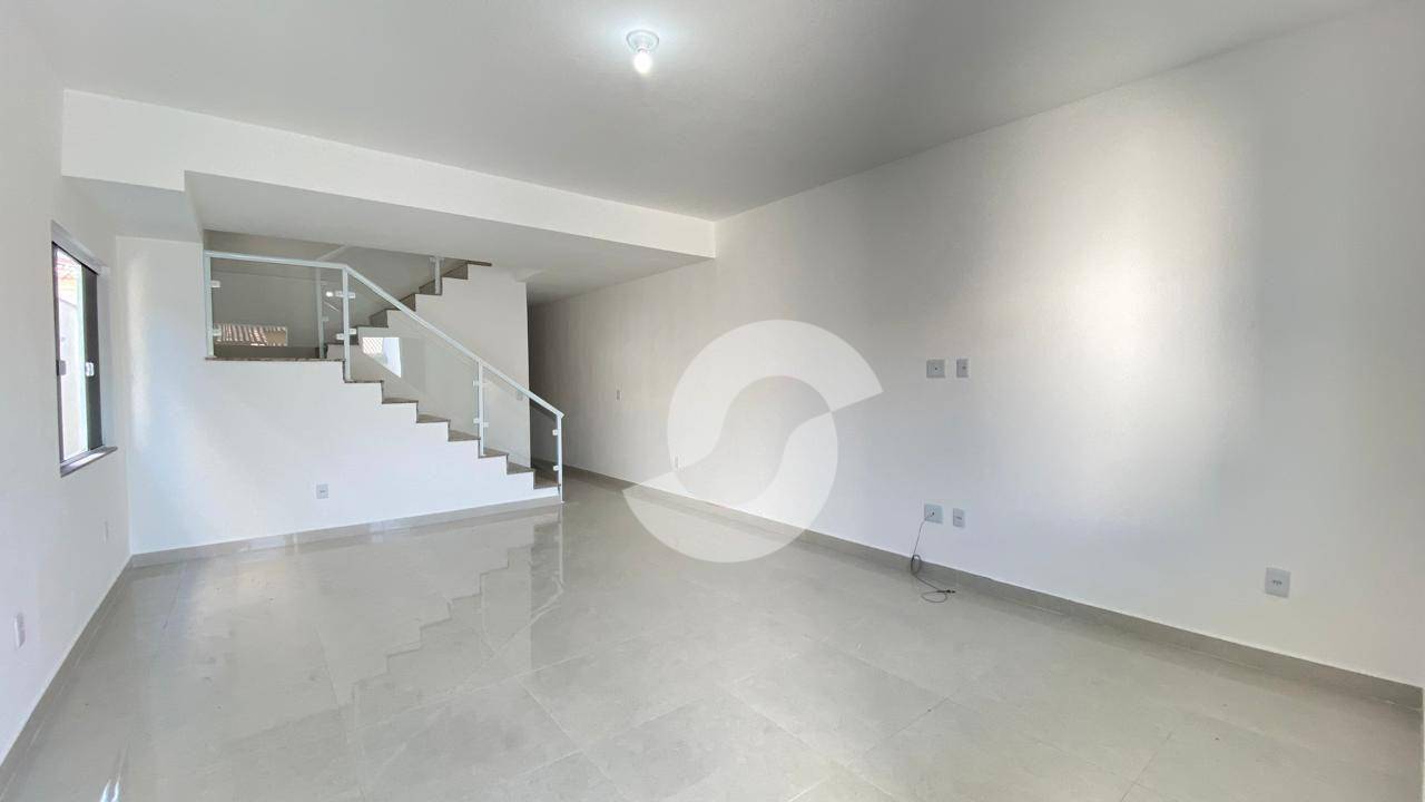 Casa à venda com 4 quartos, 181m² - Itaipu,Niterói