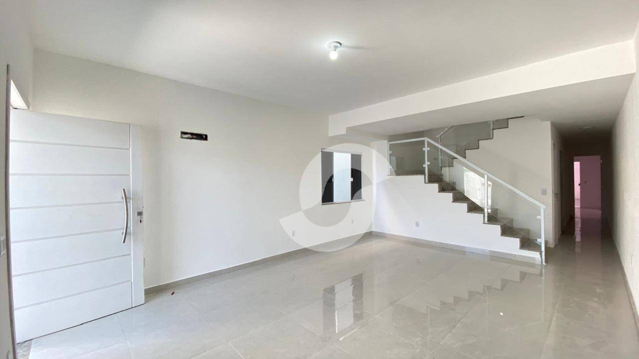 Casa à venda com 4 quartos, 181m² - Itaipu,Niterói
