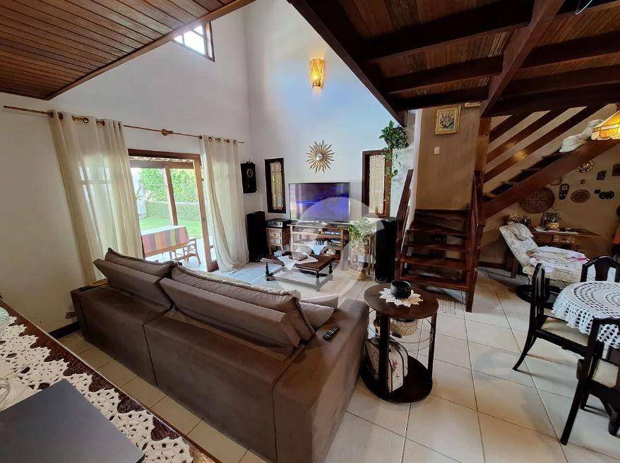 Casa à venda com 4 quartos, 230m² - Itaipu,Niterói