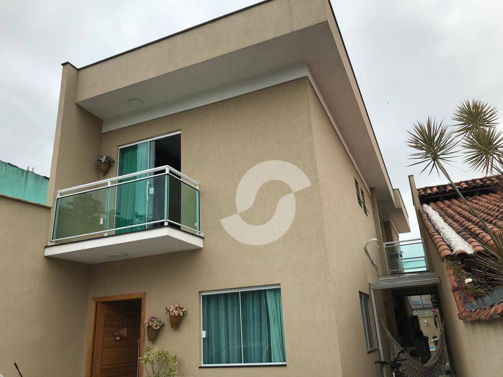 Casa à venda com 4 quartos, 142m² - Itaipu,Niterói