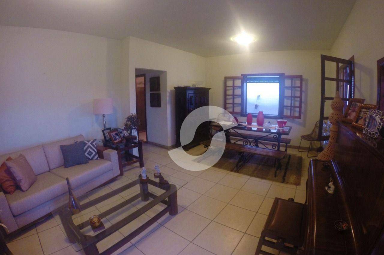  - Casa à venda, 4 quartos, 3 suítes, 2 vagas, Badu - Niterói/RJ