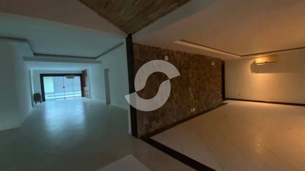 Casa à venda com 5 quartos, 320m² - Itacoatiara,Niterói