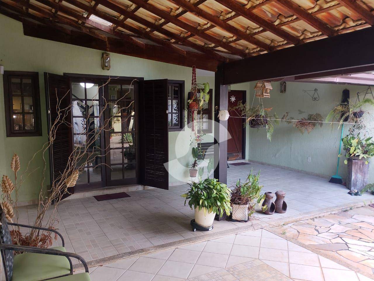 Casa à venda com 3 quartos, 175m² - Serra Grande,Niterói