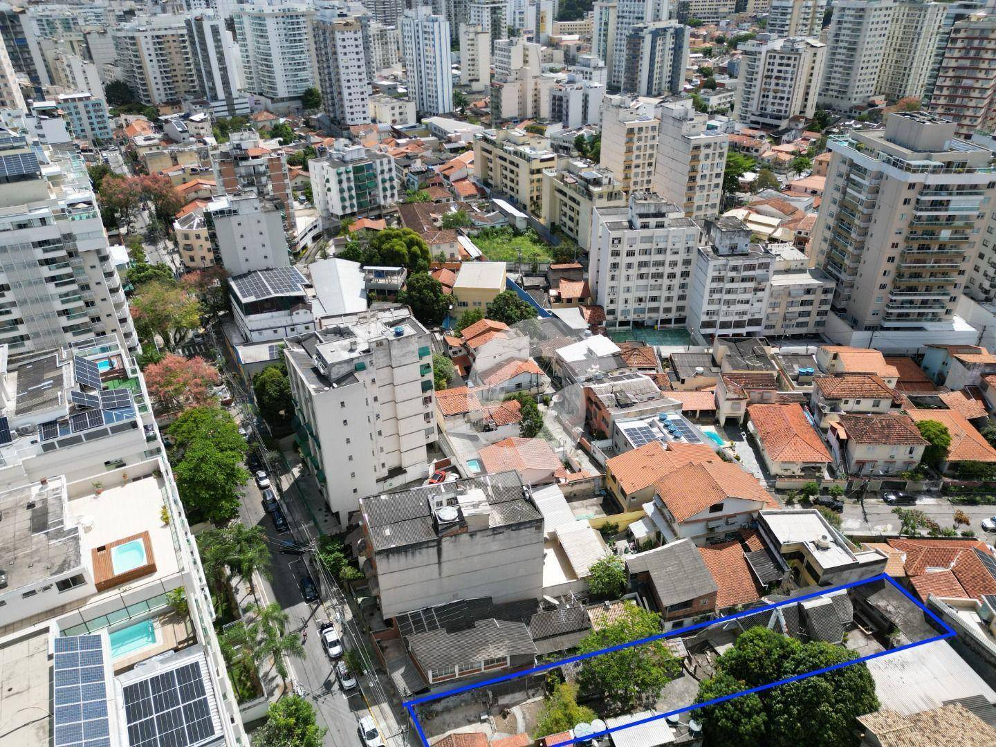Casa à venda com 3 quartos, 123m² - Santa Rosa,Niterói