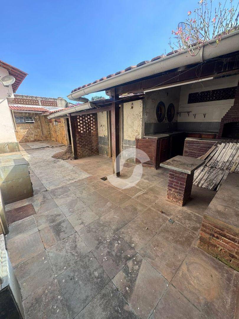 Casa à venda com 3 quartos, 188m² - Serra Grande,Niterói