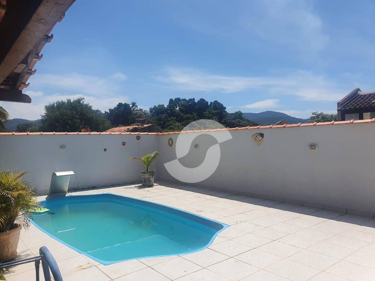 Casa à venda com 6 quartos, 210m² - Maravista,Niterói