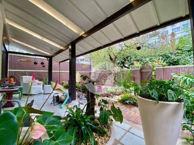 Casa à venda com 3 quartos, 200m² - Pendotiba,Niterói
