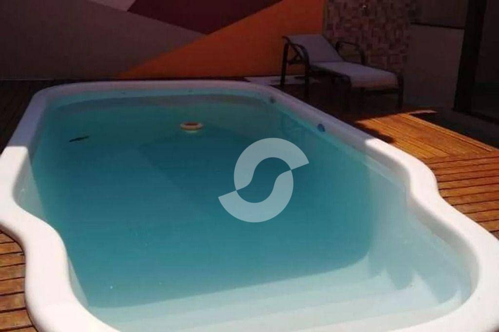 Casa à venda com 4 quartos, 127m² - Maravista,Niterói