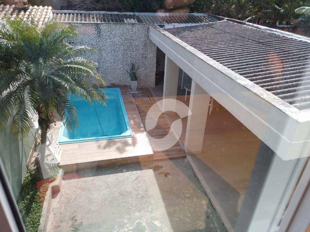 Casa à venda com 4 quartos, 250m² - Itacoatiara,Niterói