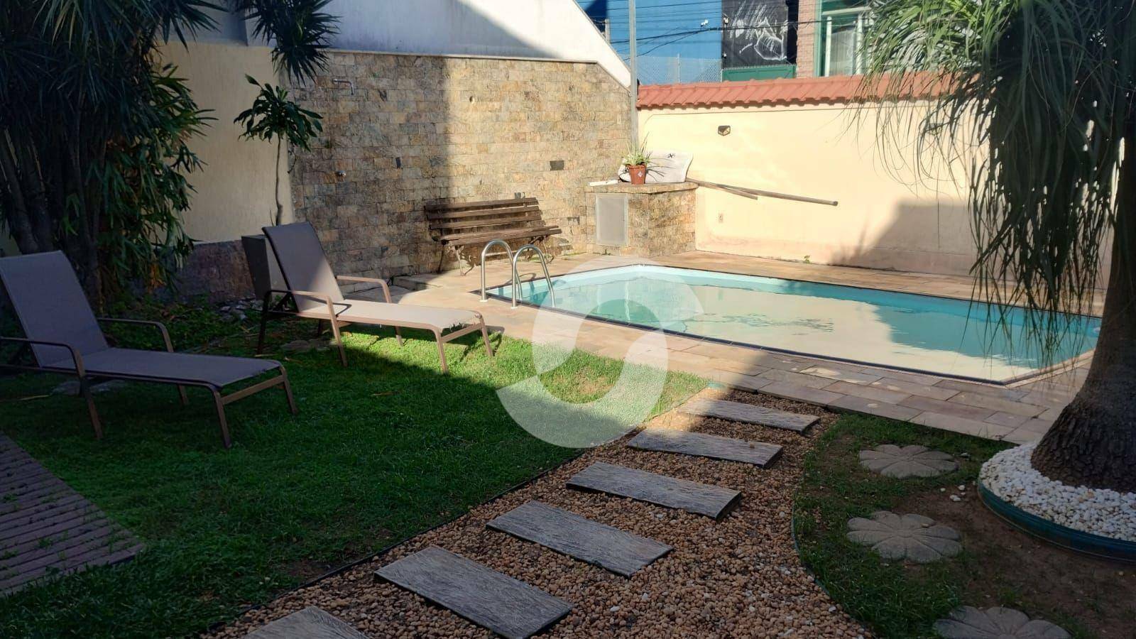 Casa à venda com 4 quartos, 160m² - Piratininga,Niterói