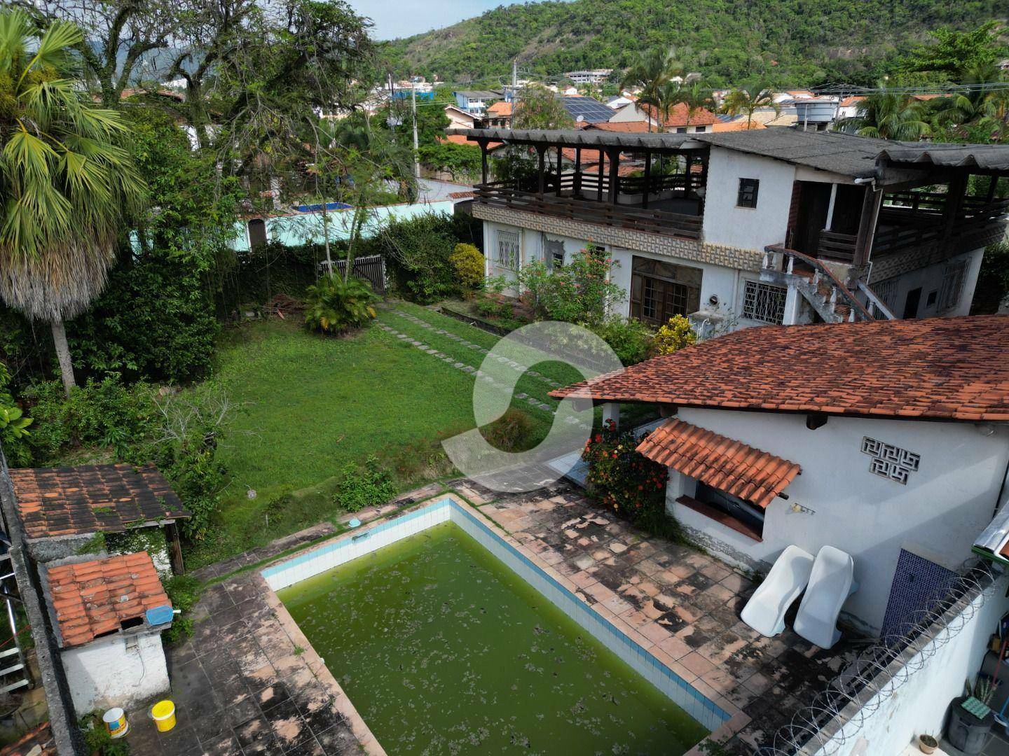 Casa à venda com 3 quartos, 360m² - Piratininga,Niterói