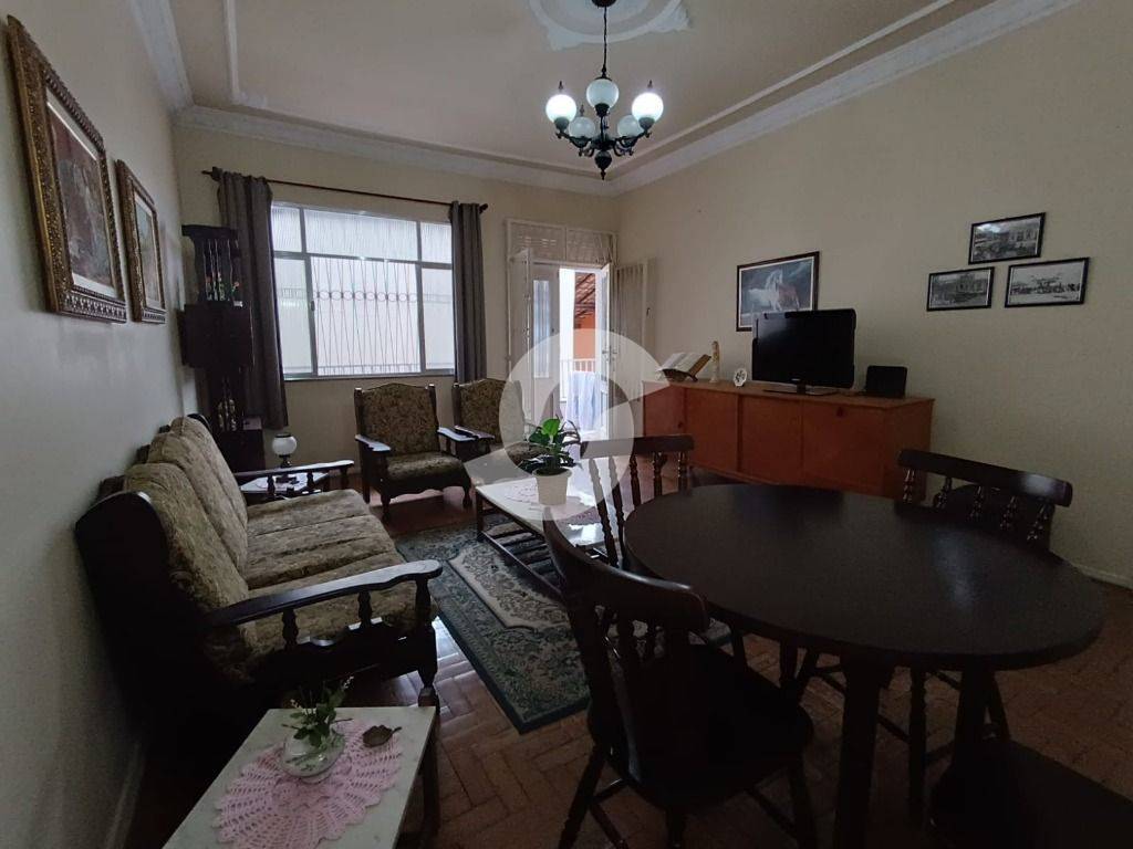 Casa à venda com 2 quartos, 80m² - São Domingos,Niterói