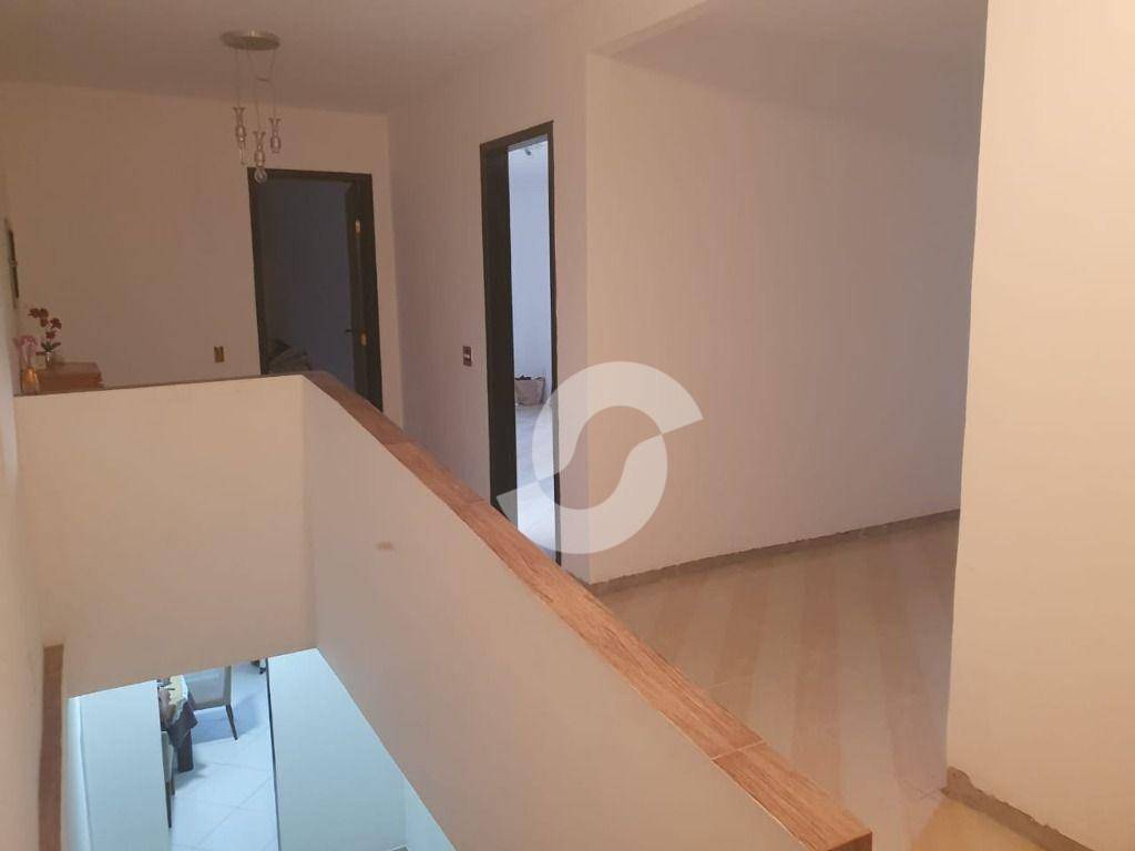  - Casa com 4 dormitórios à venda, 220 m² por R$ 680.000,00 - Itaipu - Niterói/RJ