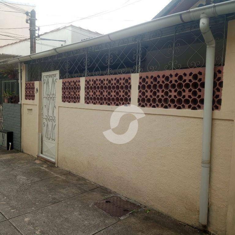 Casa à venda com 2 quartos, 69m² - Santa Rosa,Niterói