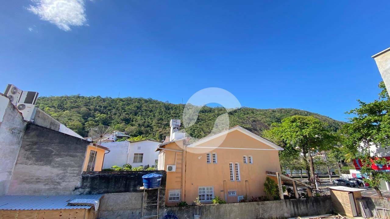 Casa à venda com 3 quartos, 200m² - São Francisco,Niterói