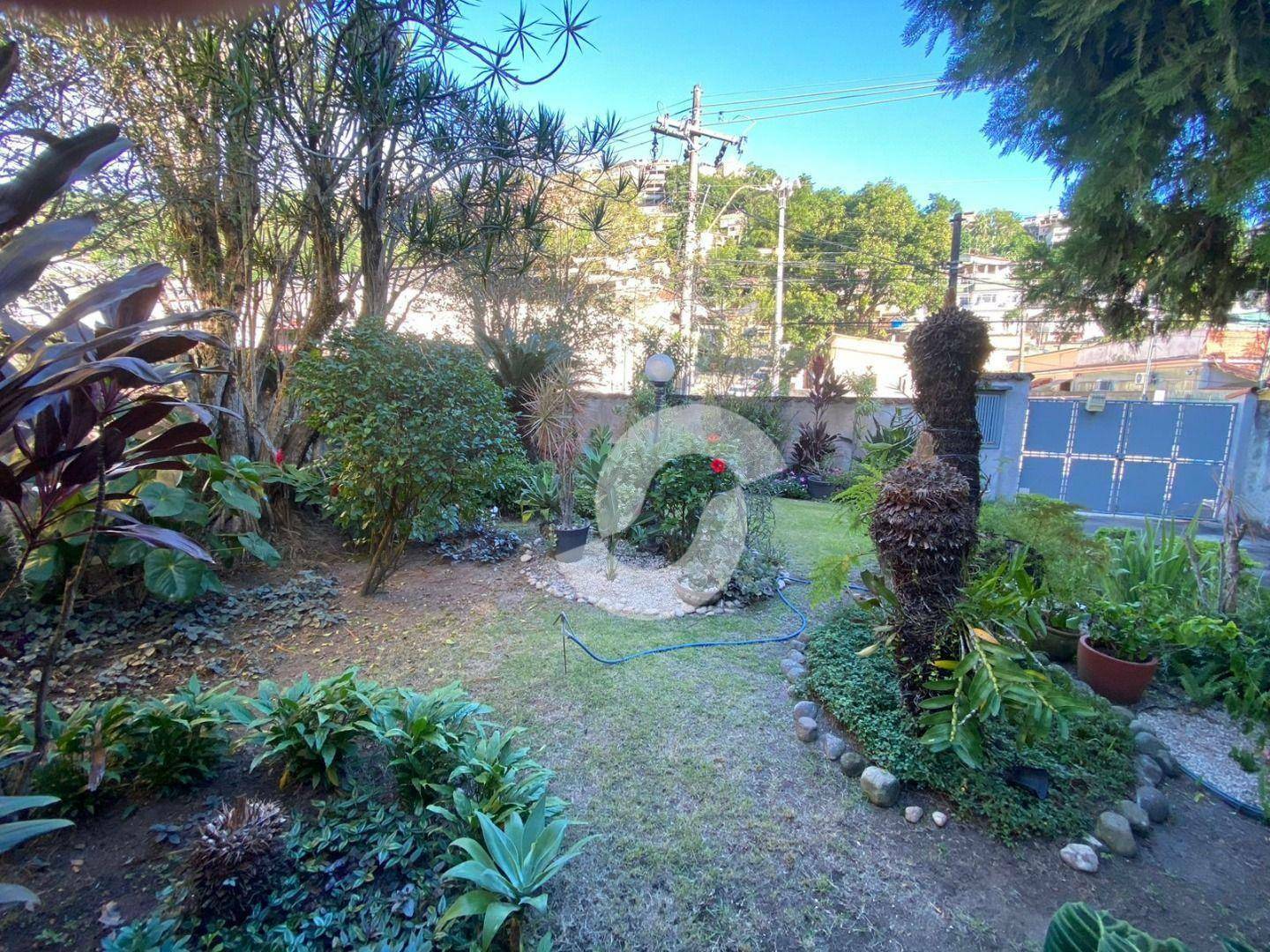  - Casa com 4 dormitórios à venda, 132 m² por R$ 700.000,00 - Santa Rosa - Niterói/RJ