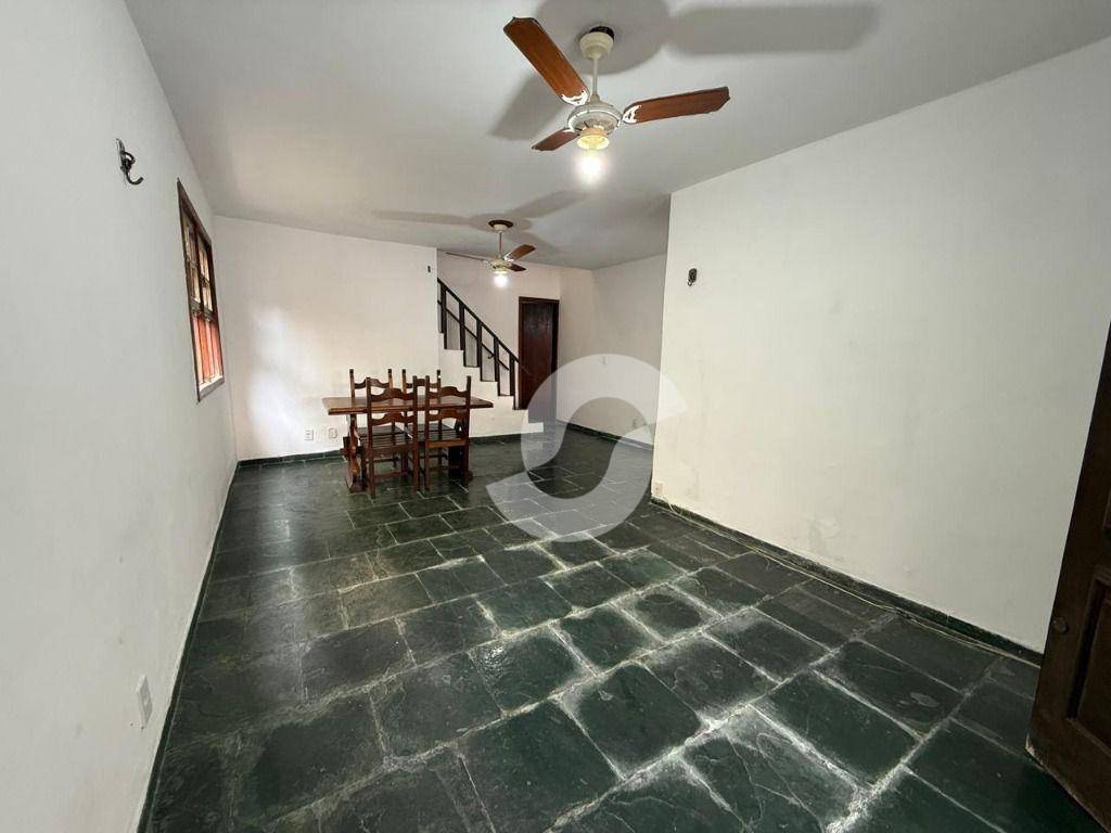 Casa à venda com 3 quartos, 134m² - Piratininga,Niterói