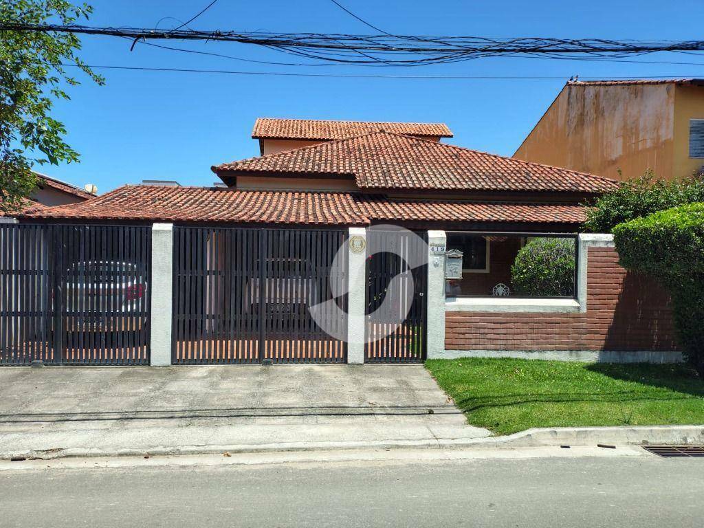  - Casa com 3 dormitórios à venda, 192 m² por R$ 790.000,00 - Itaipu - Niterói/RJ