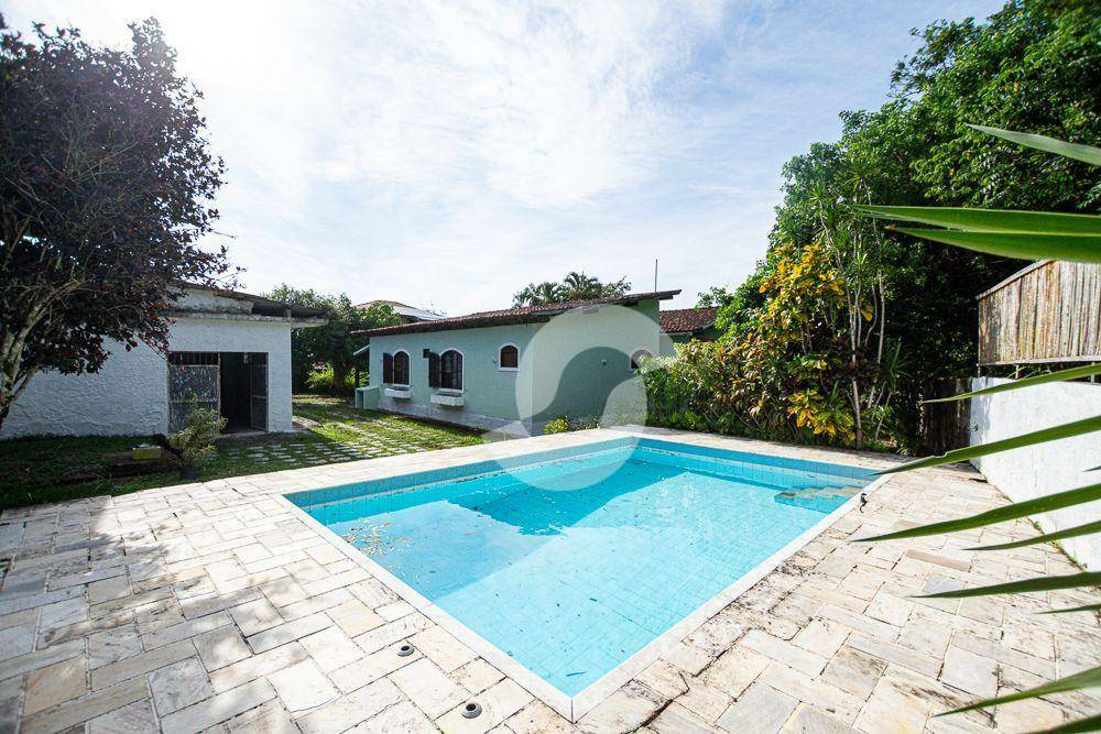 Casa à venda com 2 quartos, 170m² - Pendotiba,Niterói