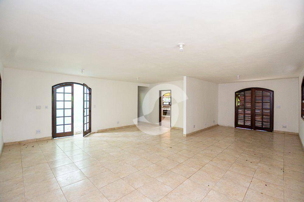 Casa à venda com 2 quartos, 170m² - Pendotiba,Niterói