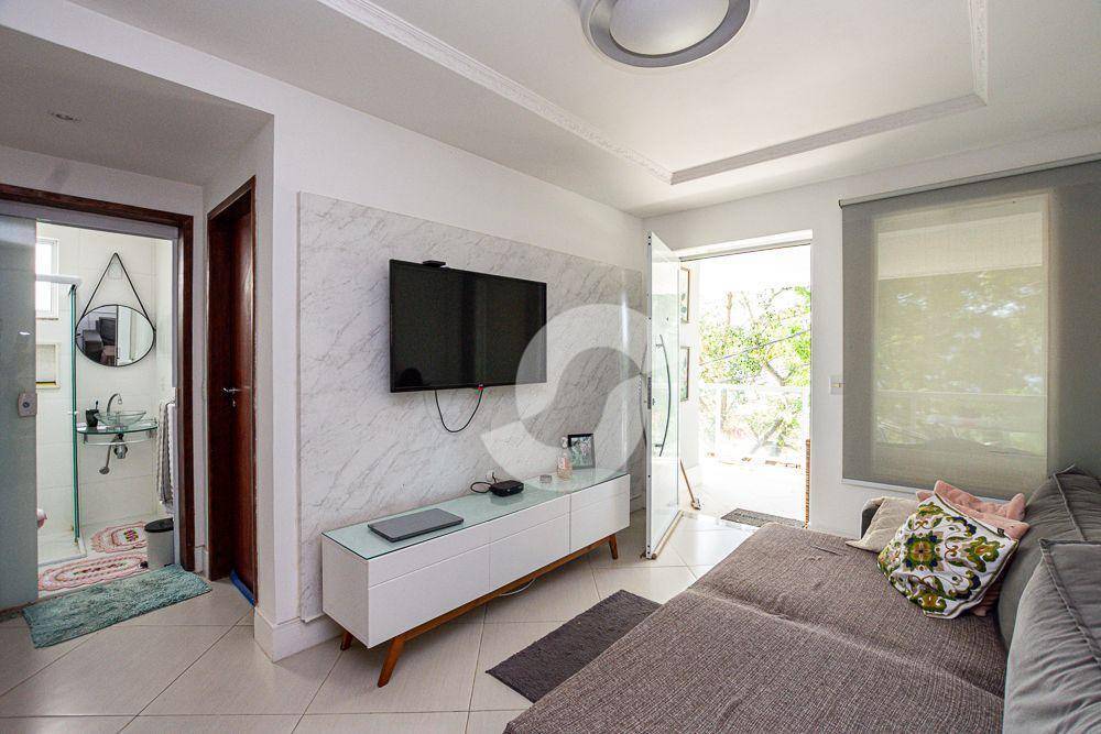 Casa à venda com 4 quartos, 220m² - Piratininga,Niterói