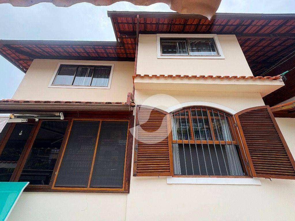 Casa à venda com 4 quartos, 160m² - Itaipu,Niterói