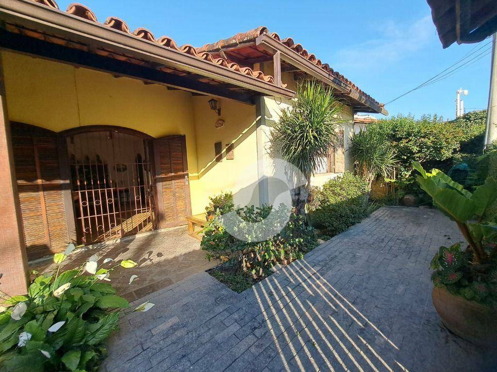 Casa à venda com 3 quartos, 180m² - Serra Grande,Niterói
