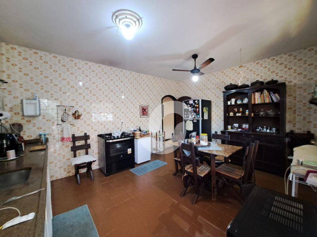  - Casa com 3 dormitórios à venda, 180 m² por R$ 780.000,00 - Serra Grande - Niterói/RJ