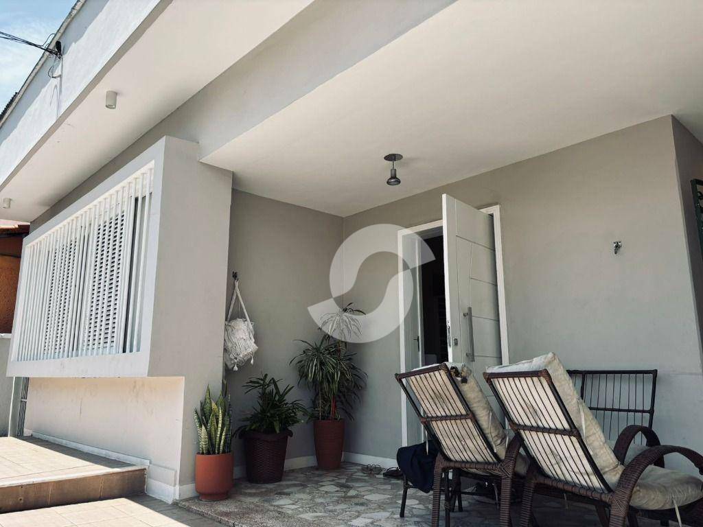 Casa à venda com 4 quartos, 152m² - Fátima,Niterói