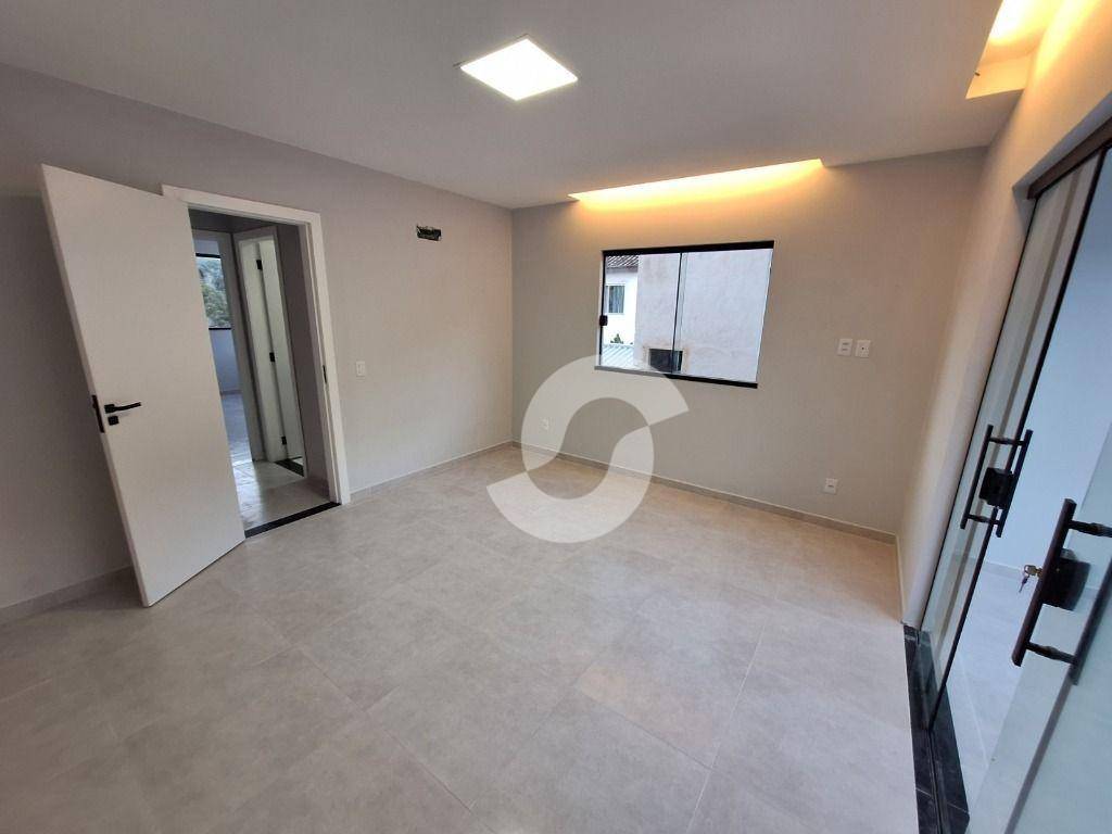 Casa à venda com 3 quartos, 180m² - Itaipu,Niterói