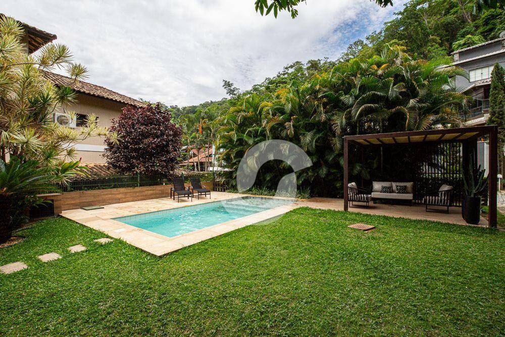  - Oportunidade! Linda casa em condomínio alto Padrão em Itaipú/Niterói