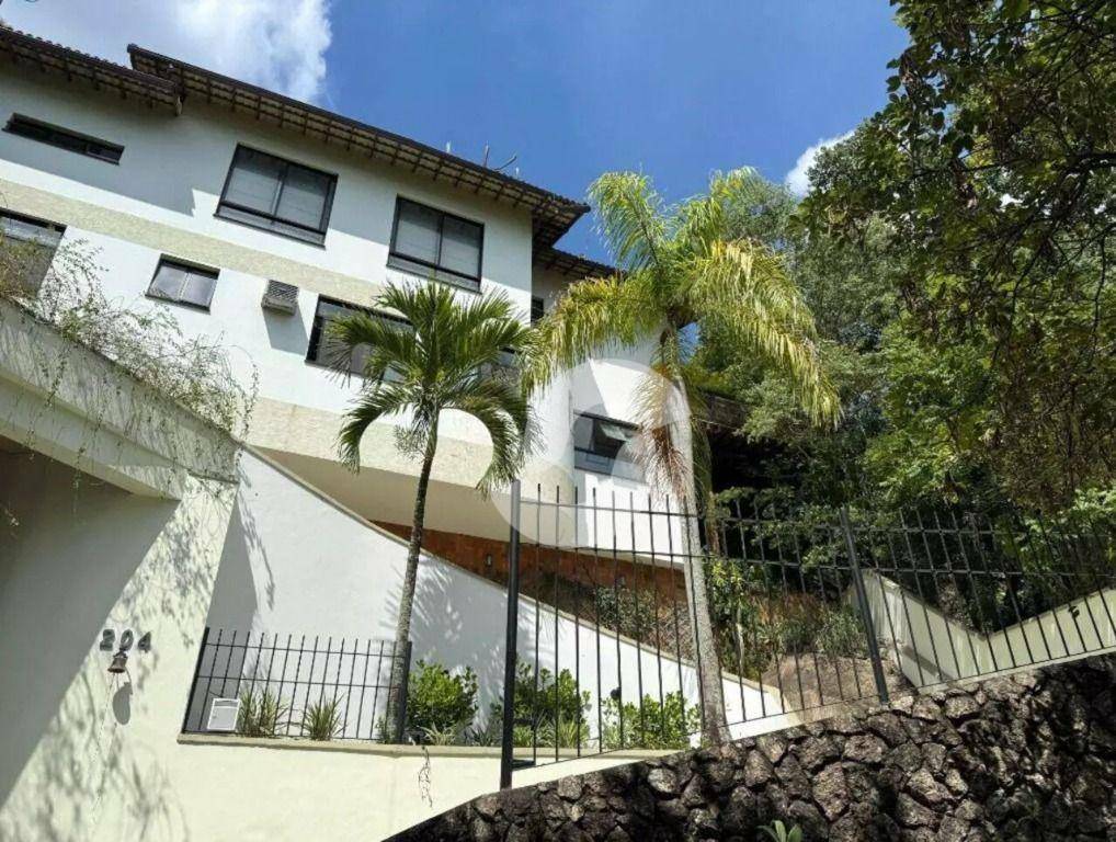 Casa à venda com 4 quartos, 330m² - São Francisco,Niterói