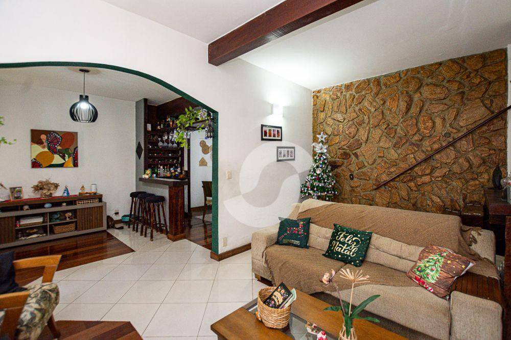 Casa à venda com 3 quartos, 220m² - Icaraí,Niterói