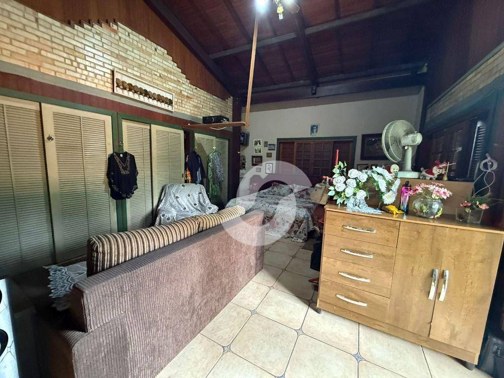  - Casa com 2 dormitórios à venda, 248 m² por R$ 450.000,00 - Sape - Niterói/RJ