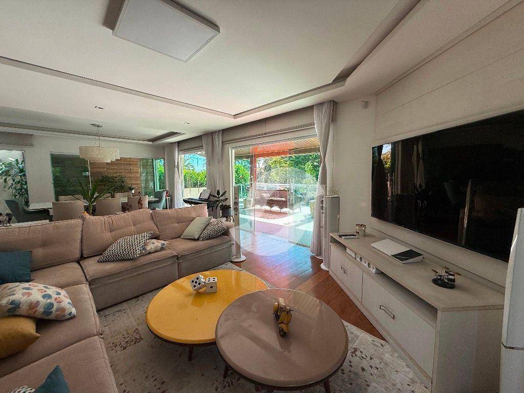  - Casa em Condomínio Alto Padrão com 4 SUÍTES à venda, 284 m² por R$ 1.900.000 - Pendotiba - Niterói/RJ