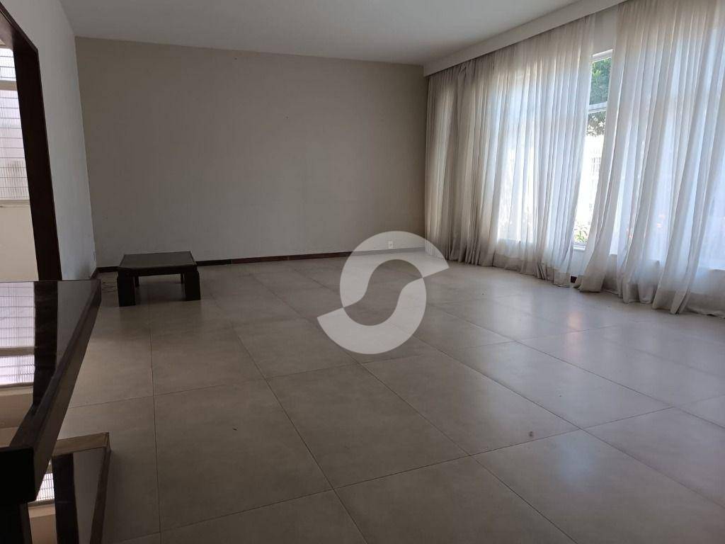  - Casa com 6 dormitórios à venda, 324 m² por R$ 1.800.000,00 - São Francisco - Niterói/RJ