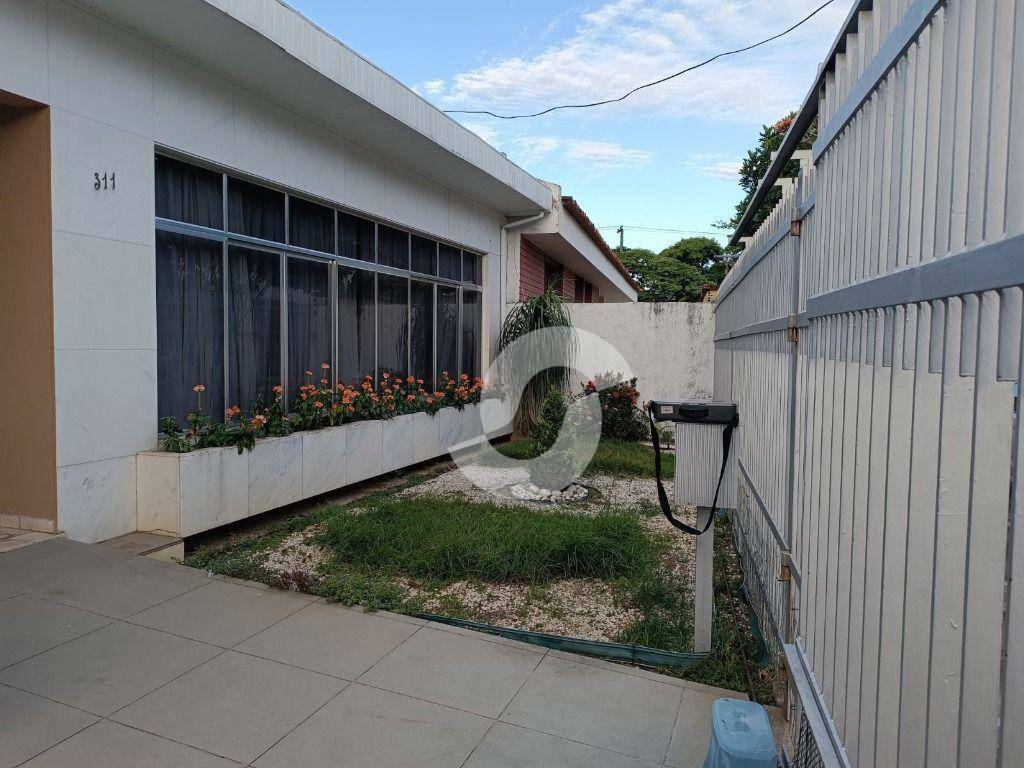 Casa à venda com 6 quartos, 324m² - São Francisco,Niterói