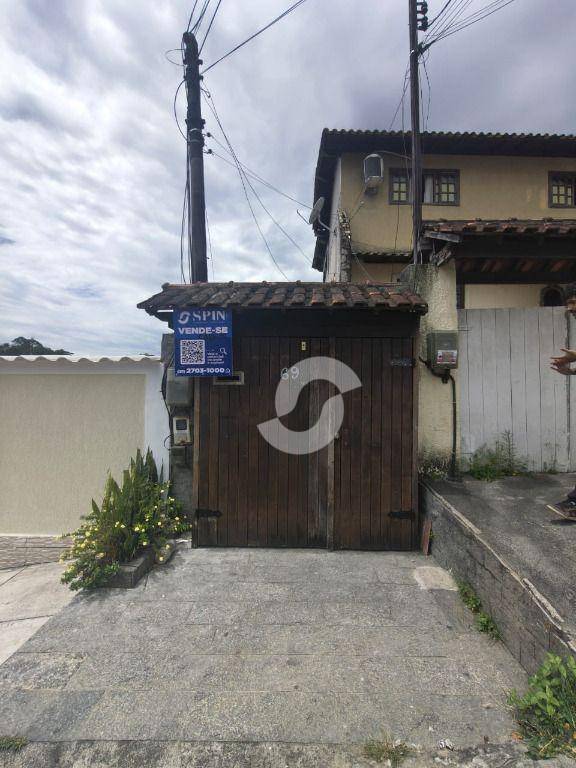 Casa à venda com 3 quartos, 79m² - Badu,Niterói