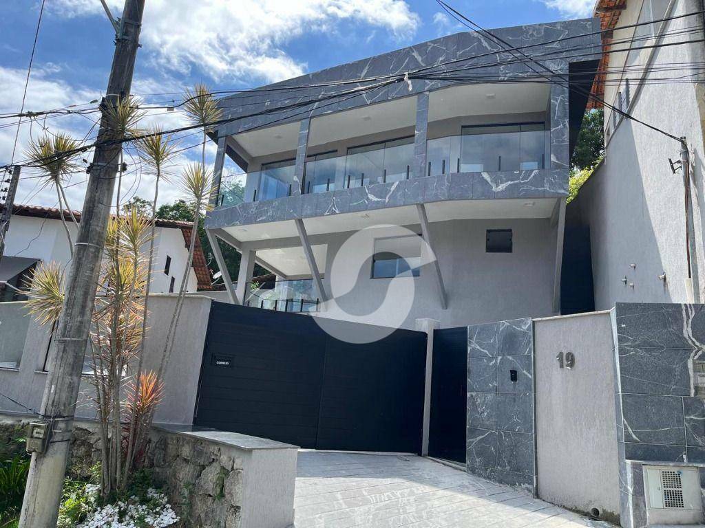 Casa à venda com 5 quartos, 292m² - Itaipu,Niterói