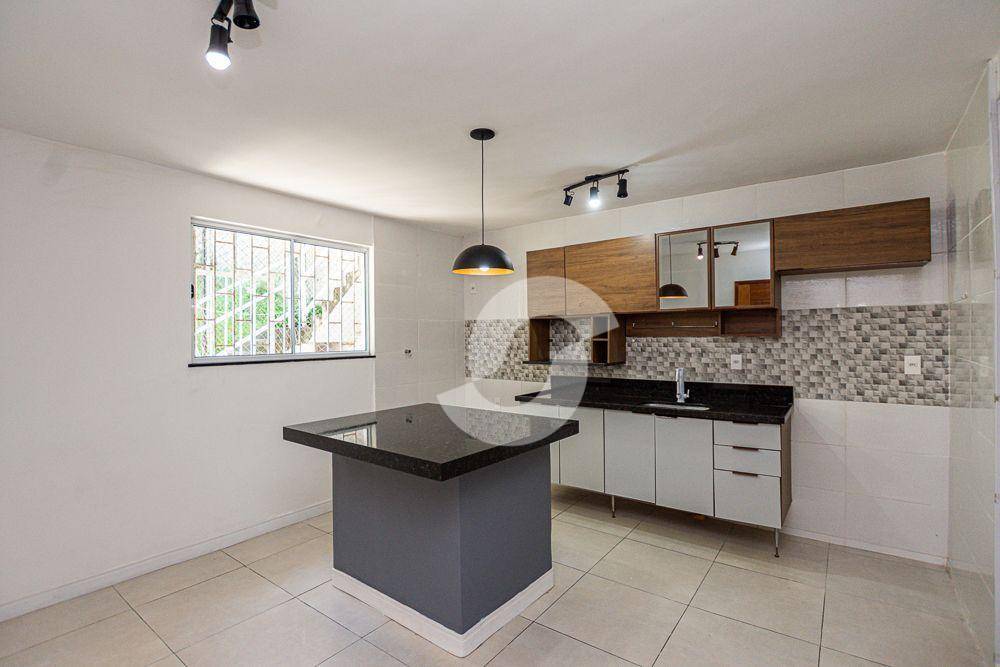Casa à venda com 3 quartos, 150m² - Santa Rosa,Niterói